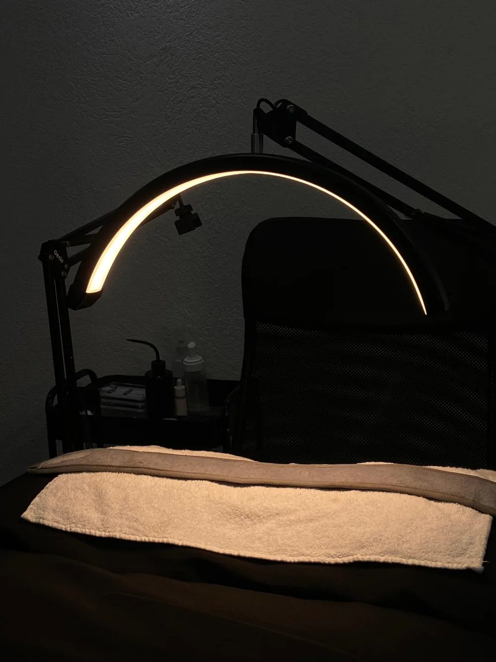 Lámpara profesional preparada para un tratamiento de estética